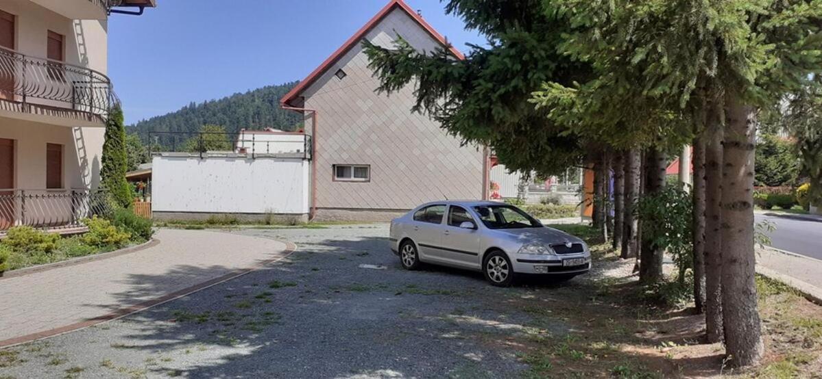 Apartments With A Parking Space Fuzine, Gorski Kotar - 19537 Ngoại thất bức ảnh
